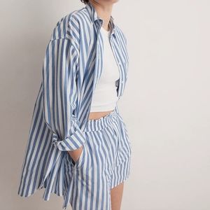 Madewell | Signature Poplin Oversized Shirt in Hermitage Blue stripe size L